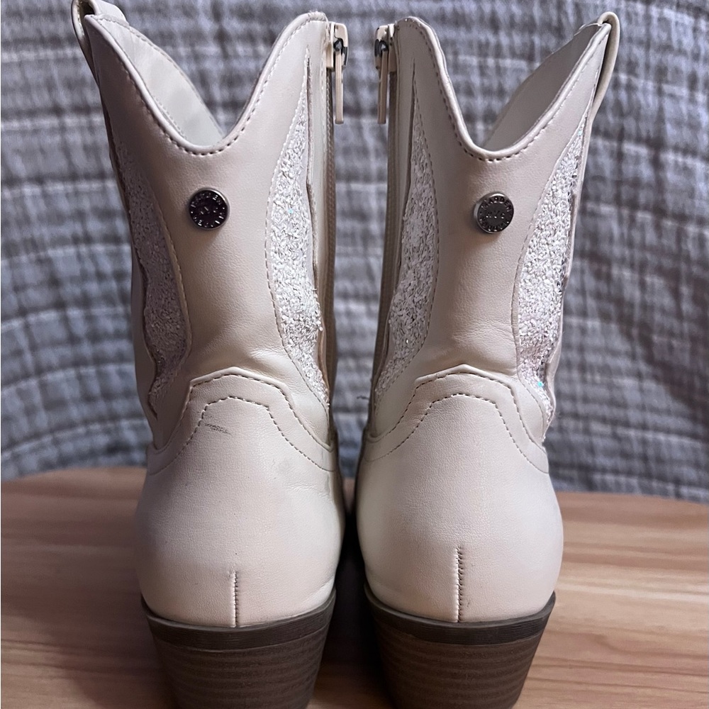 Chic Kids Cream Sparkle Western Boots - Picture 4 of 8
